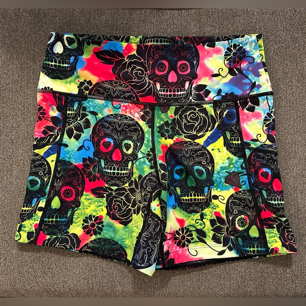 NEW Constantly Varied Gear CVG Athletic Shorts Skulls Pockets